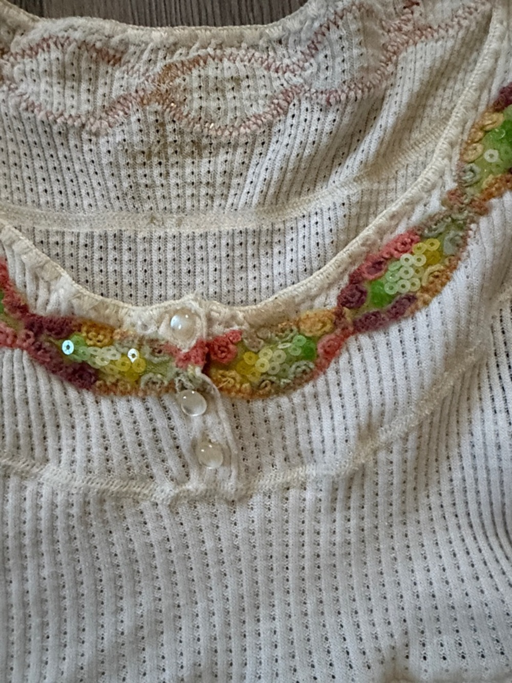 Women's cream Knit top with Colorful Trim - Picture 3 of 4